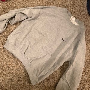 nike sweatshirt